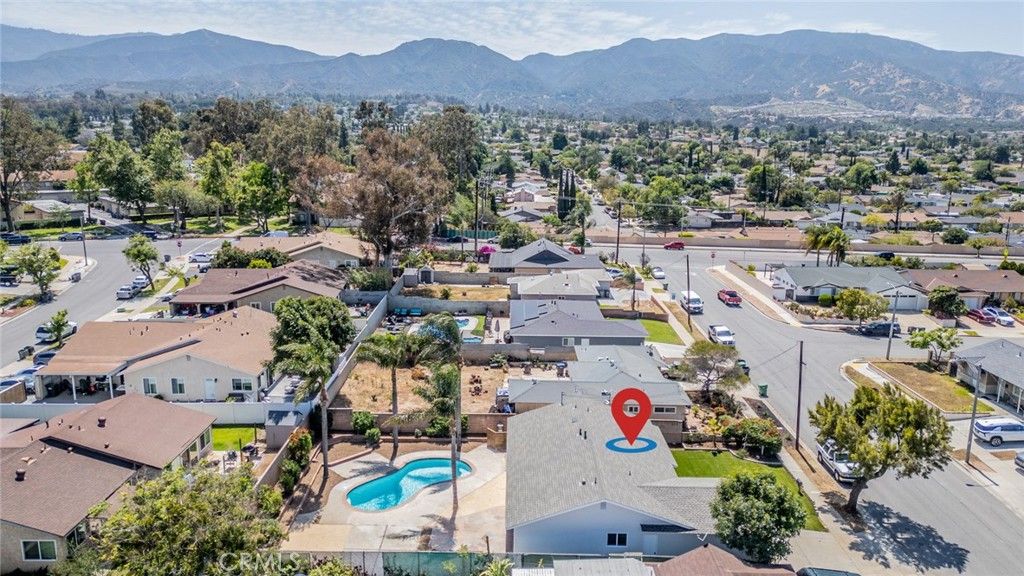 Image 34 of property listing at 1227 Jadestone Lane, Corona, CA 92882