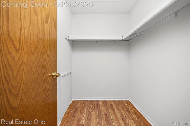 20071 Ridgeway Court, Clinton Charter Township, MI 48038