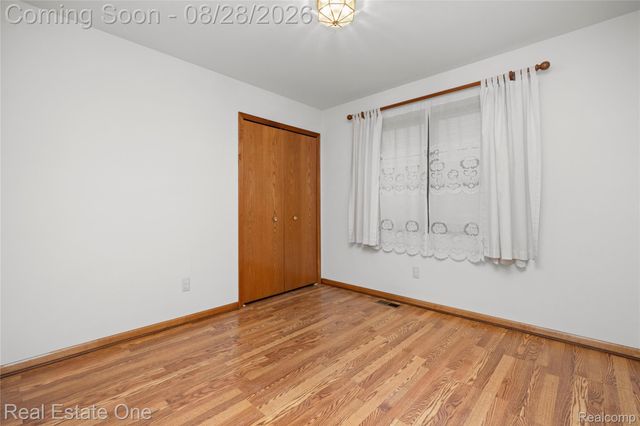 20071 Ridgeway Court, Clinton Charter Township, MI 48038