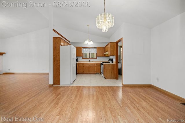 20071 Ridgeway Court, Clinton Charter Township, MI 48038