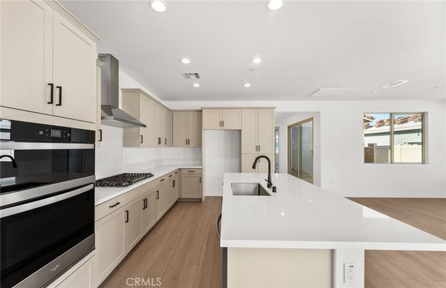 25381 Violane Drive, Menifee, CA 92585