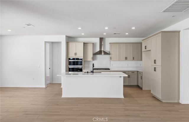 25381 Violane Drive, Menifee, CA 92585