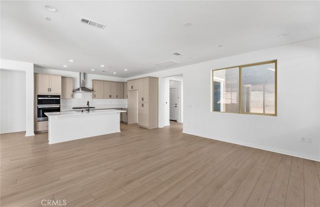 25381 Violane Drive, Menifee, CA 92585