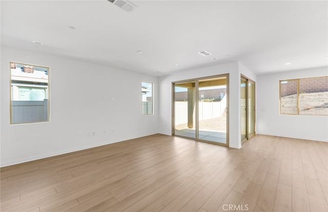 25381 Violane Drive, Menifee, CA 92585