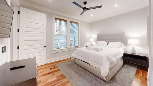 288 King Street 202, Charleston, SC 29401
