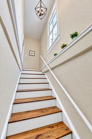 1913 Ursuline Street, Galveston, TX 77550