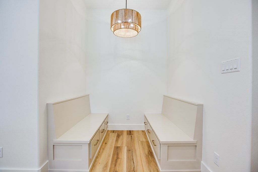 Image 13 of property listing at 5429 Riviera Lane, San Angelo, TX 76904