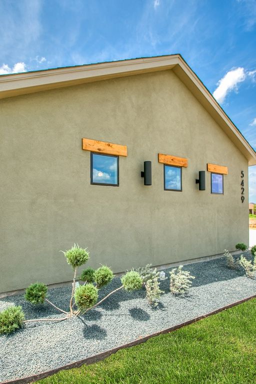 Image 2 of property listing at 5429 Riviera Lane, San Angelo, TX 76904