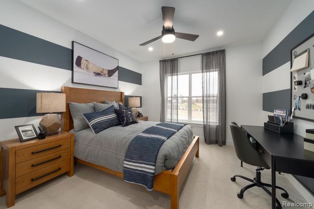 2912 Northshore Drive, Commerce Charter Township, MI 48382