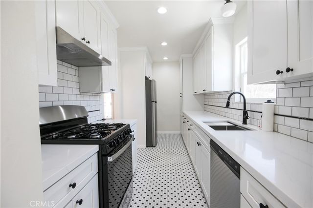 1040 W Almond Avenue, Orange, CA 92868