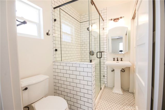 1040 W Almond Avenue, Orange, CA 92868