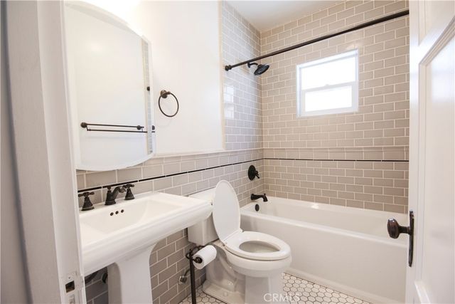 1040 W Almond Avenue, Orange, CA 92868