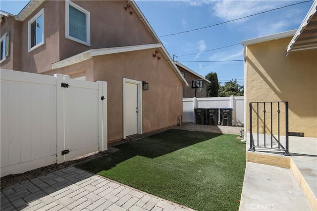 1040 W Almond Avenue, Orange, CA 92868