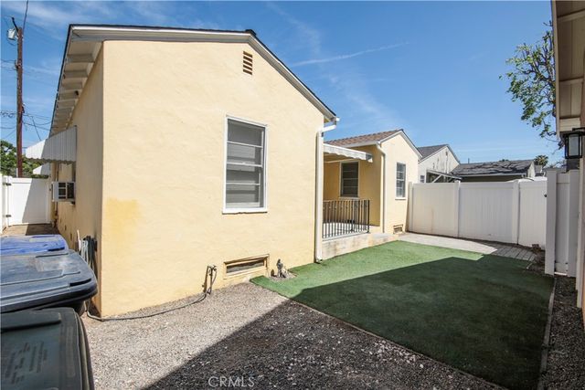 1040 W Almond Avenue, Orange, CA 92868