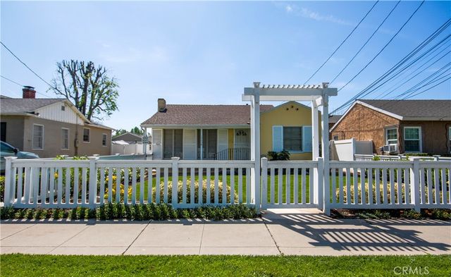 1040 W Almond Avenue, Orange, CA 92868