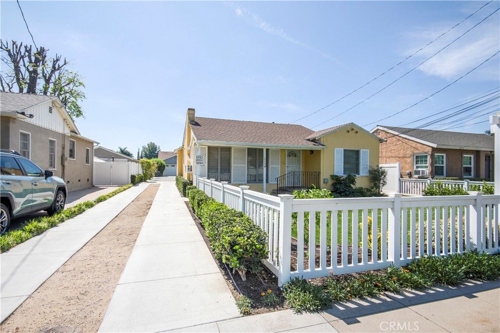 1040 W Almond Avenue, Orange, CA 92868