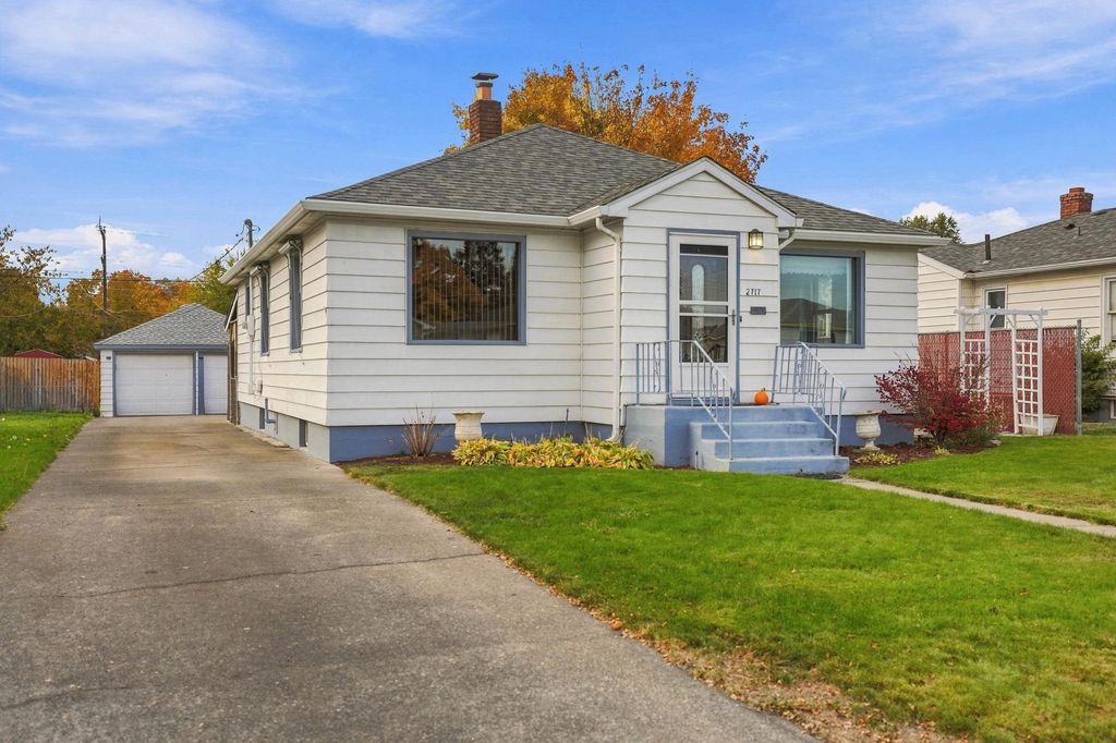 2717 N Lee St, Spokane, WA 99207 photo 3