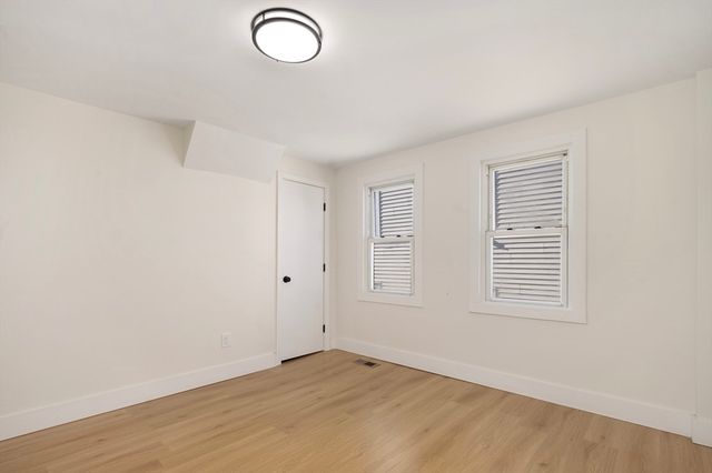 76 Main St, Blackstone, MA 01504