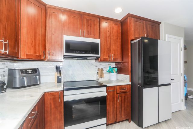 85-567 Waianae Valley Road, Waianae, HI 96792