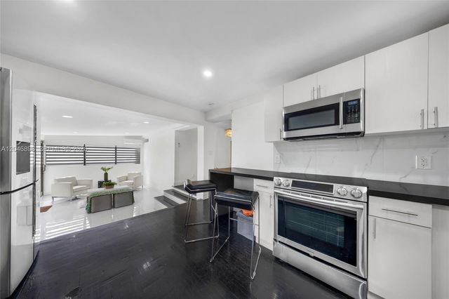6541 SW 18th Street, West Miami, FL 33155