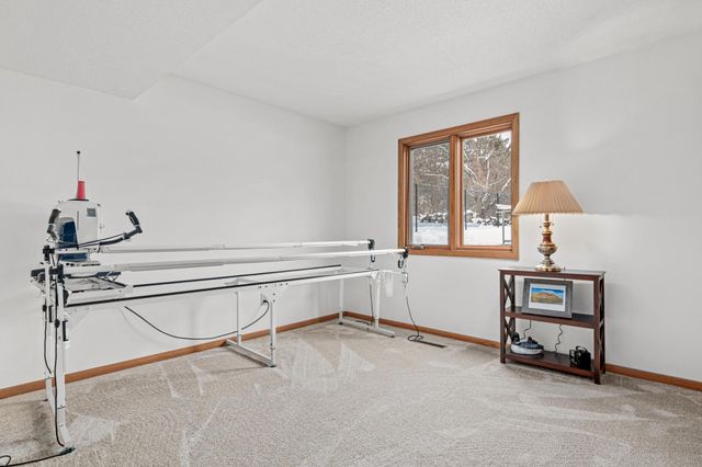 10 Hay Camp Road, North Oaks, MN 55127