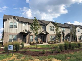 555 Gresham Ln Unit 2C, Murfreesboro, TN 37128