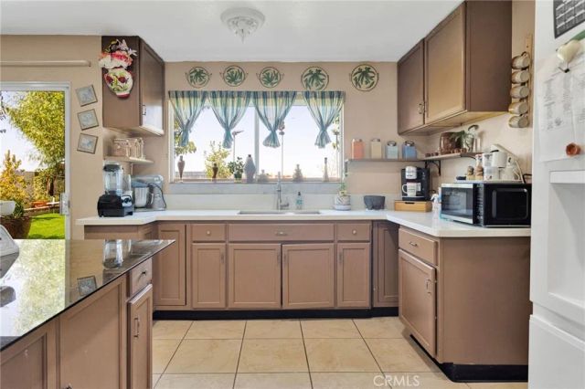 10654 Alton Place, Adelanto, CA 92301