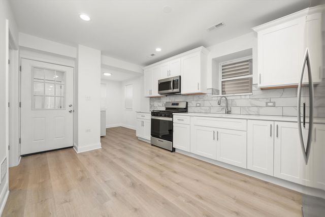 2721 S PULASKI Road 1, Chicago, IL 60623