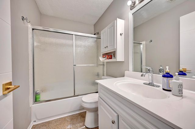 300 Timber Ridge Drive, 2, Wilder, KY 41071