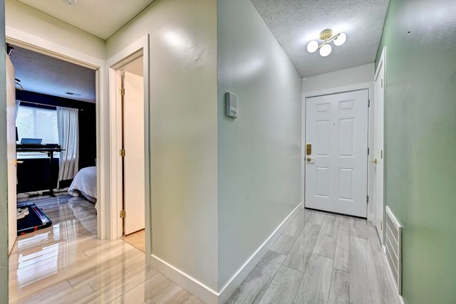 300 Timber Ridge Drive, 2, Wilder, KY 41071