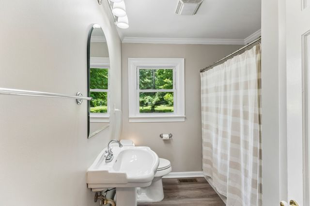 4411 Brush Hill Rd, Nashville, TN 37216