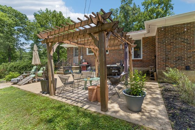 4411 Brush Hill Rd, Nashville, TN 37216