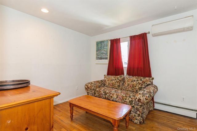 8 Water Road, Rocky Point, NY 11778