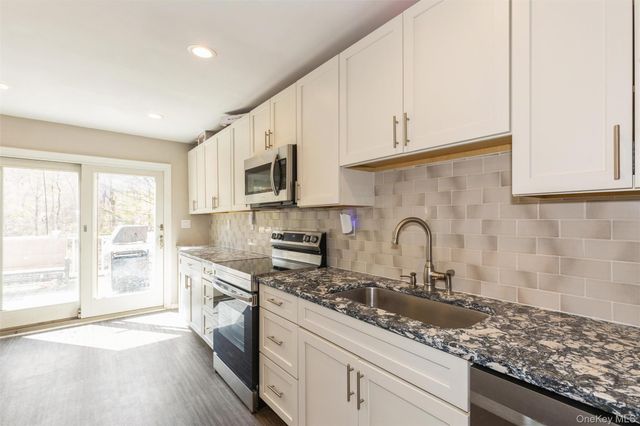 8 Water Road, Rocky Point, NY 11778