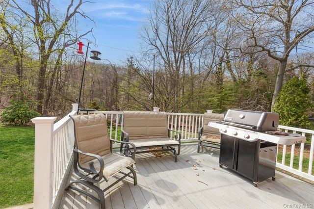 8 Water Road, Rocky Point, NY 11778