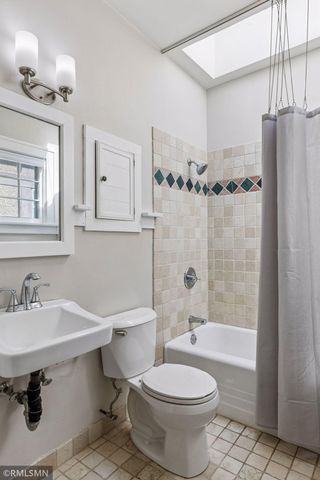 2517 W 42nd Street, Minneapolis, MN 55410