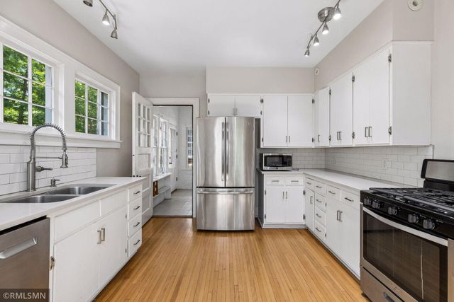 2517 W 42nd Street, Minneapolis, MN 55410