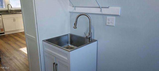 1229 Harrison Avenue, Kingsport, TN 37665