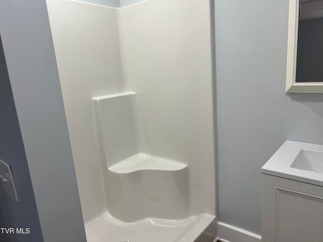 1229 Harrison Avenue, Kingsport, TN 37665