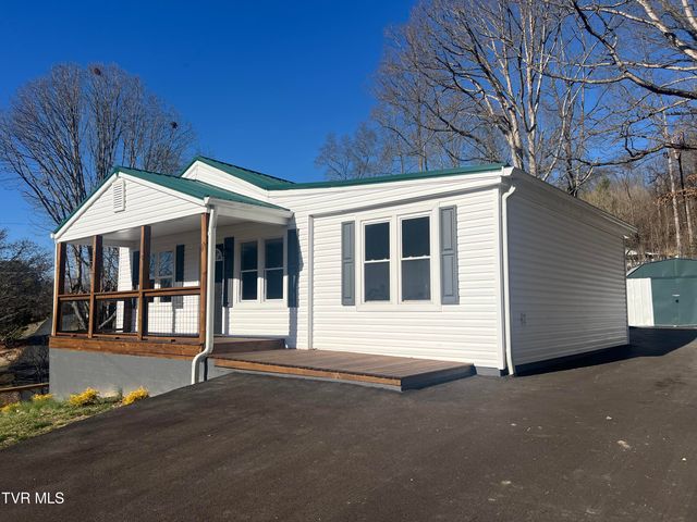 1229 Harrison Avenue, Kingsport, TN 37665