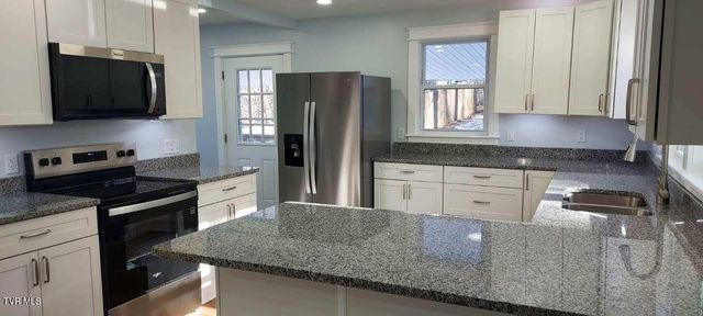 1229 Harrison Avenue, Kingsport, TN 37665