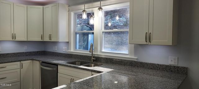 1229 Harrison Avenue, Kingsport, TN 37665