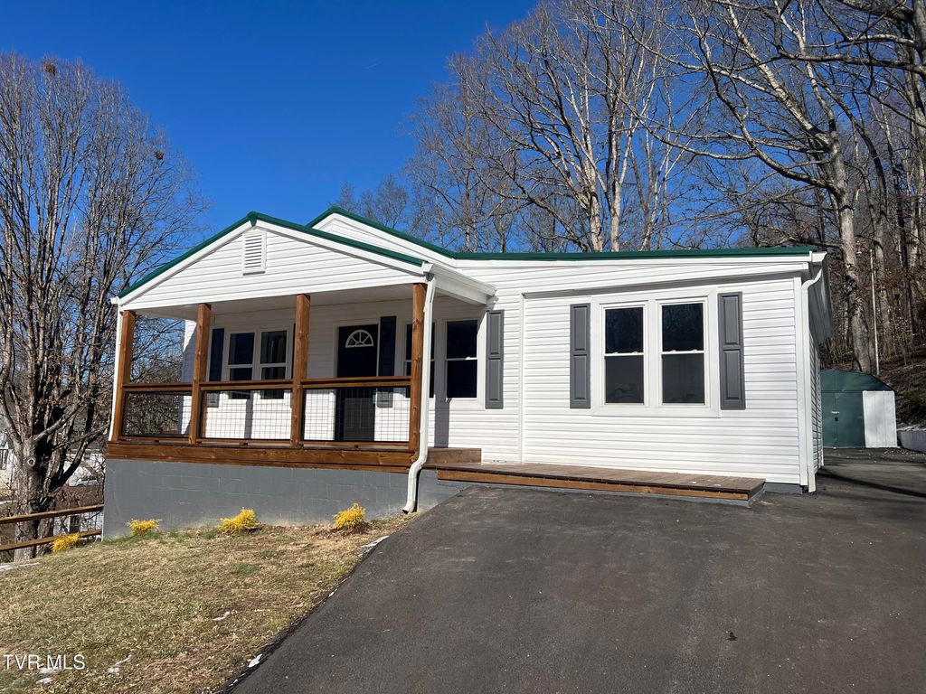 1229 Harrison Avenue, Kingsport, TN 37665