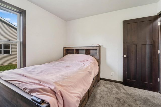 726 MUSTANG LANE, Fond Du Lac, WI 54935