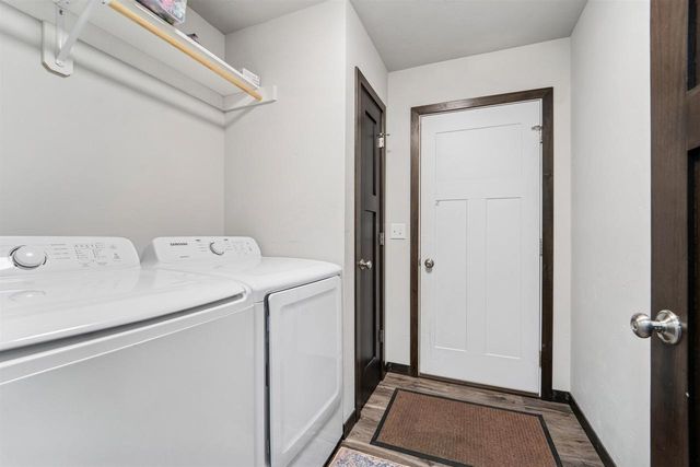 726 MUSTANG LANE, Fond Du Lac, WI 54935