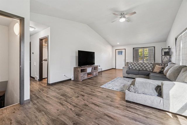 726 MUSTANG LANE, Fond Du Lac, WI 54935