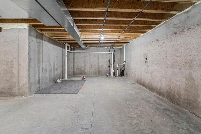 726 MUSTANG LANE, Fond Du Lac, WI 54935