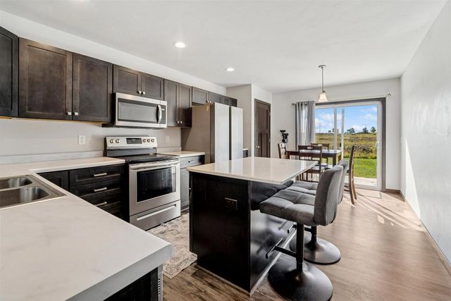 726 MUSTANG LANE, Fond Du Lac, WI 54935