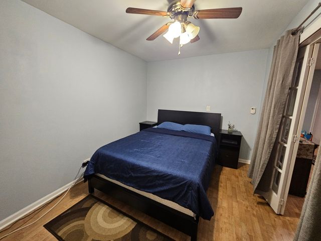 603 E Falcon Drive 104A, Arlington Heights, IL 60005