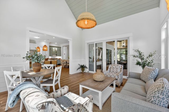 2 Midstream, Hilton Head Island, SC 29928